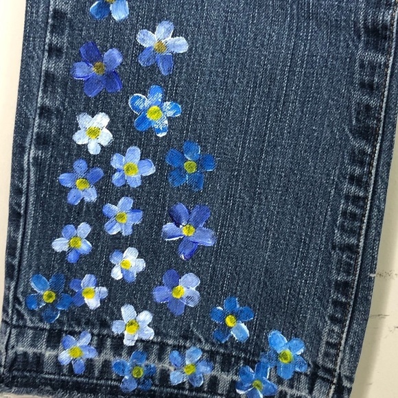 Calvin Klein Highwaisted Handpainted Jeans - Picture 13 of 13